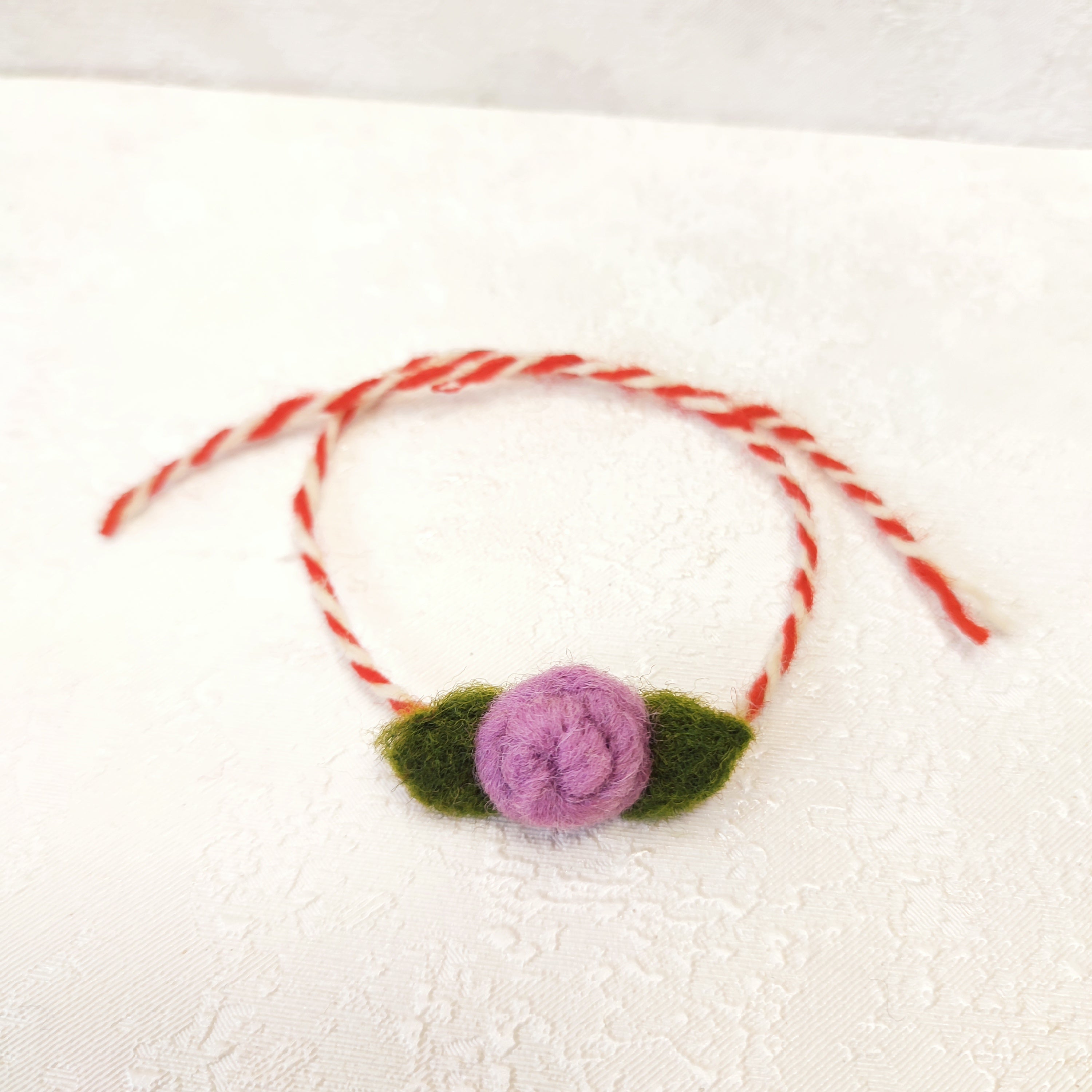 Гривна с розичка