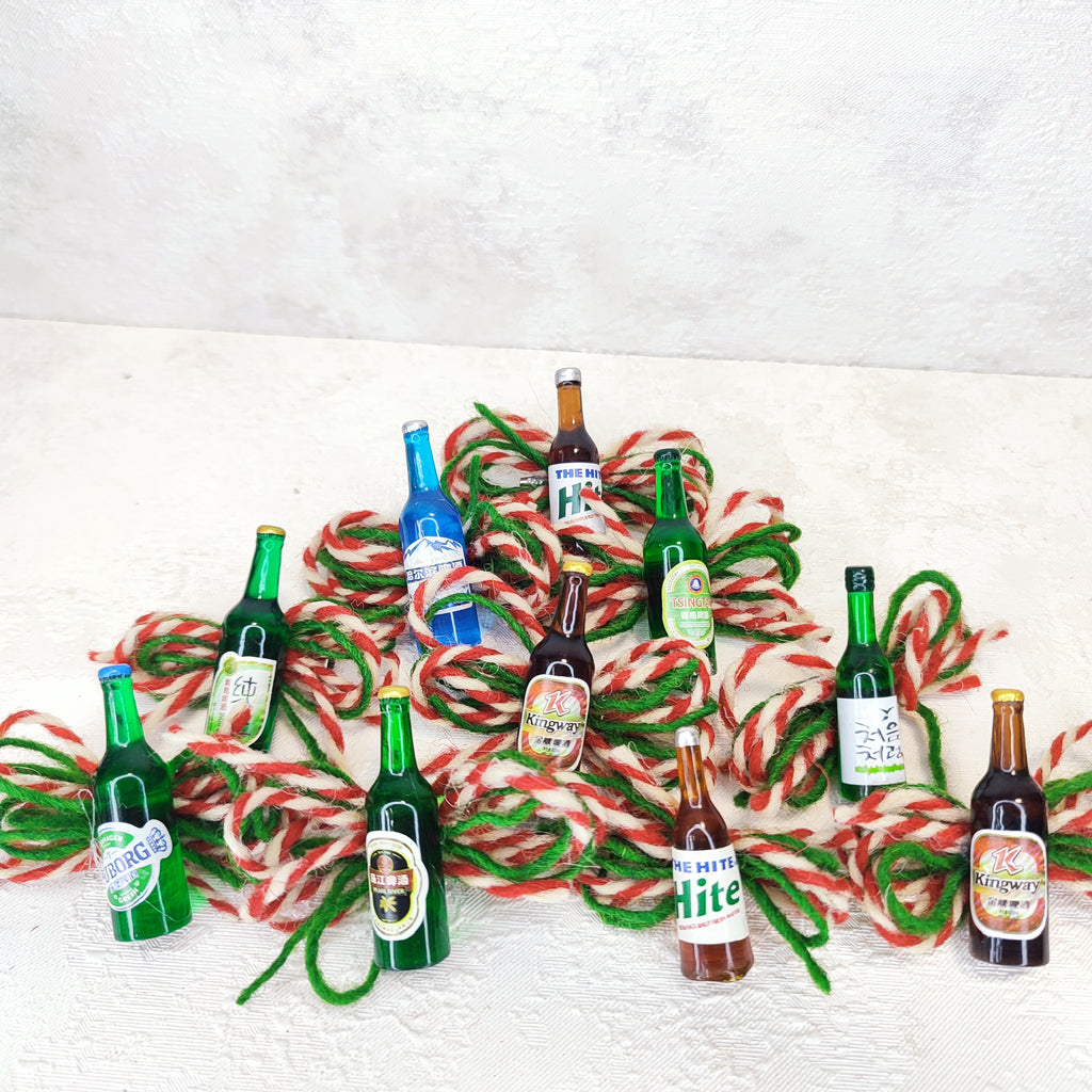 Мартеница брошка Бутилка