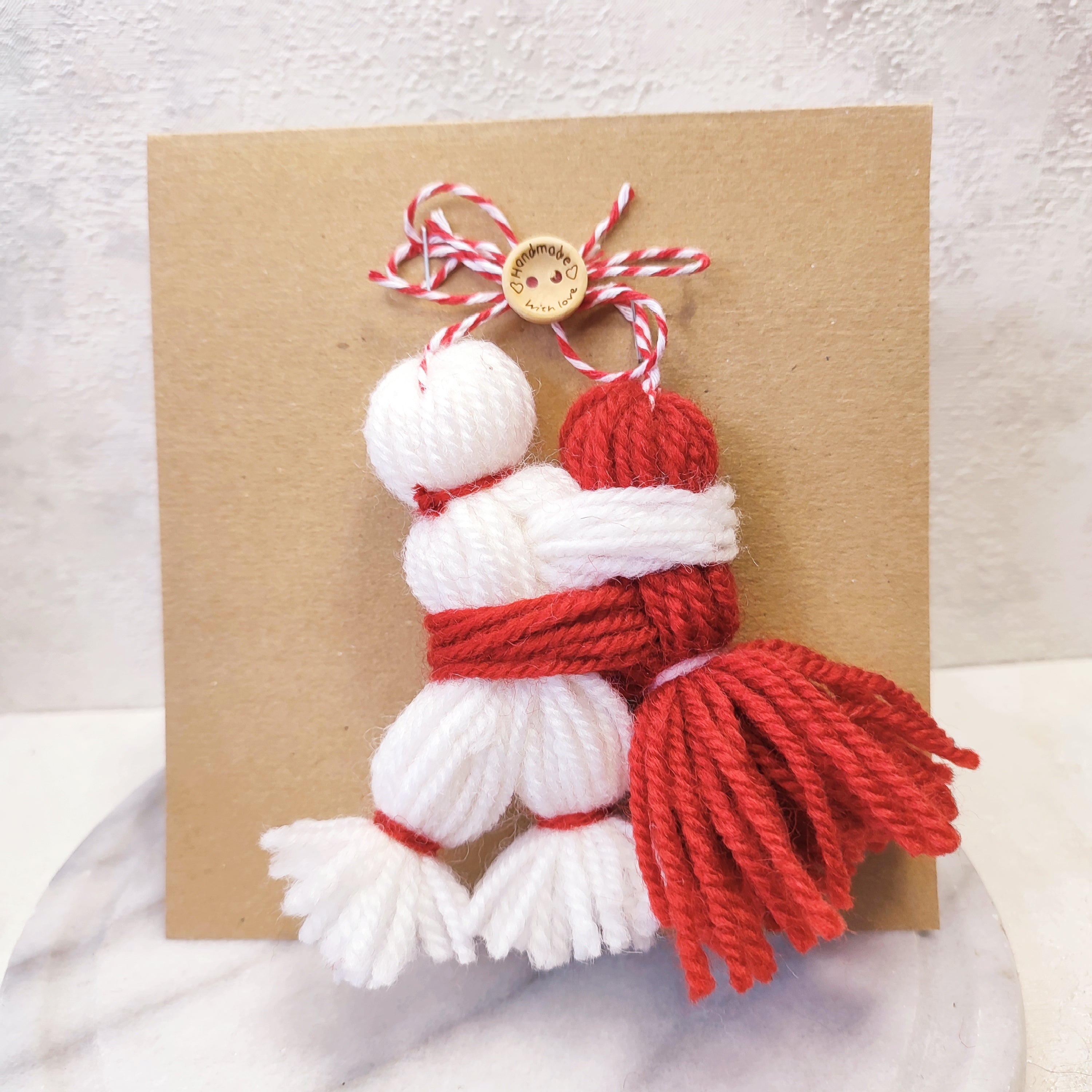 Мартеница Прегръдка