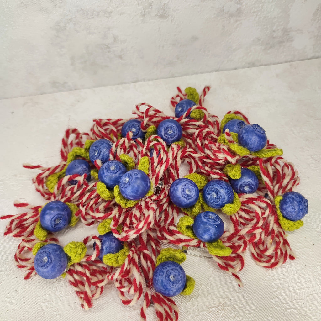 Мартеница брошка Боровинка