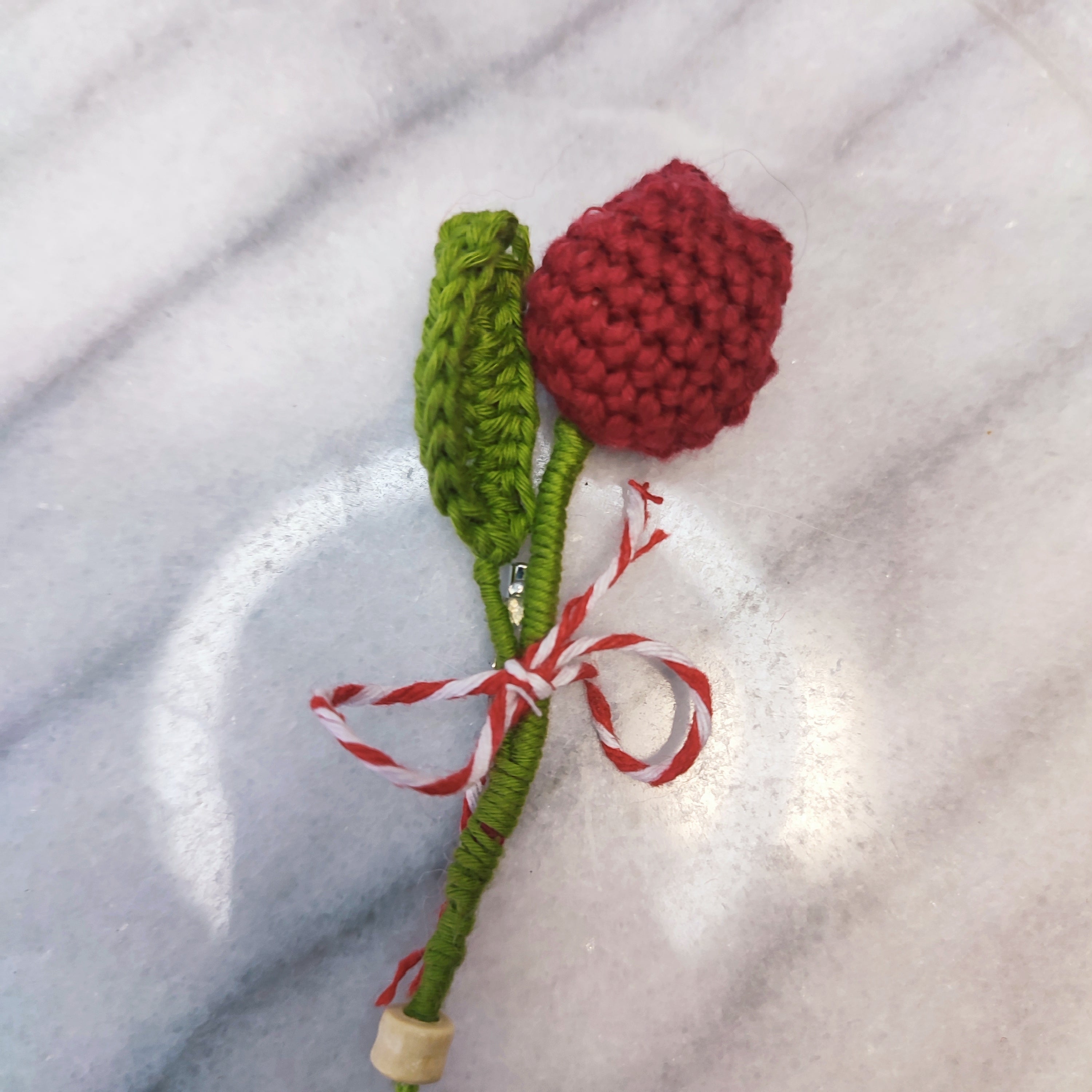 Мартеница плетено лале